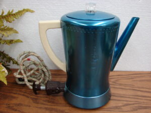 Vintage West Bend Flavo-matic Electric Blue Coffee Percolator 8 Cup Art Deco