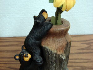 Big Sky Carvers Bearfoots Bears Jeff Fleming Best Buds Bear Vase Retired