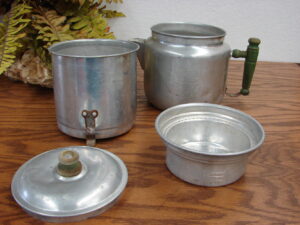 Vintage 4 Part Aluminum Drip-O-Lator Healthful Coffee Percolator Green Wood Handle