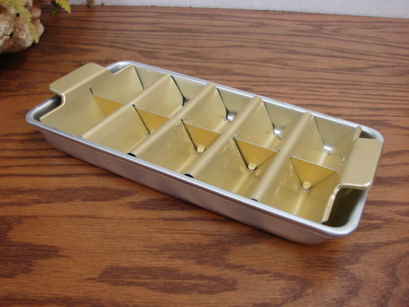 Assortment Vintage Frigidaire Quickube GE Ice Cube Tray Aluminum, Moose-R-Us.Com Log Cabin Decor