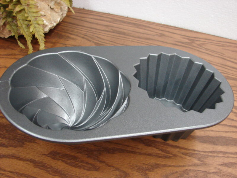 Scandinavian Nordic Ware Heavy Duty Oversized Cute Cupcake Mold Cake Pan, Moose-R-Us.Com Log Cabin Decor