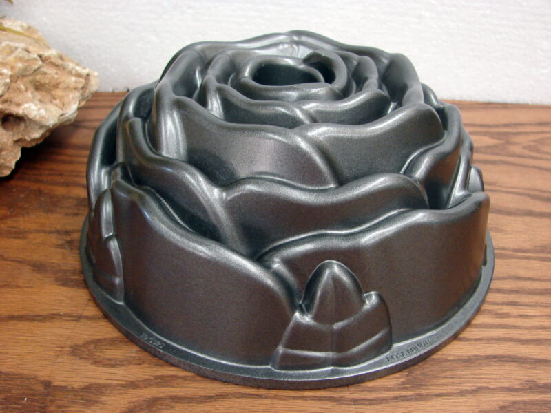 Scandinavian Nordic Ware Heavy Duty Bundt Rose Wreath Mold Cake Pan, Moose-R-Us.Com Log Cabin Decor