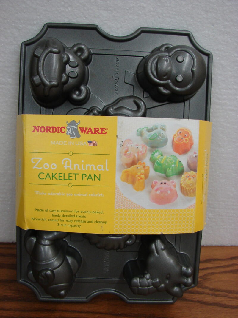 Scandinavian Nordic Ware Heavy Duty Zoo Friends Cakelet Mold Cake Pan, Moose-R-Us.Com Log Cabin Decor