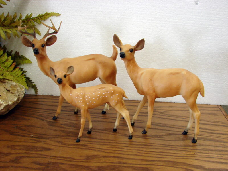 Breyer Elk Ram Moose Pronghorn Whitetail Deer Buck Doe Fawn Big Game Figurine, Moose-R-Us.Com Log Cabin Decor