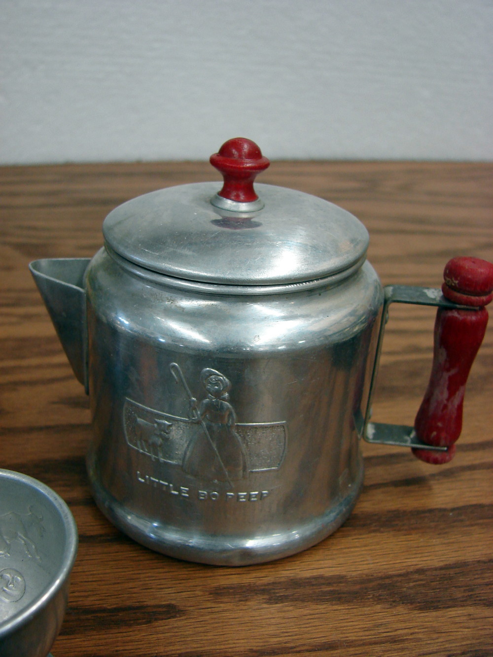 Aluminum Specialty Co. Child's Play Kitchen Coffee Pot Vintage Toy Children