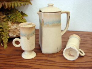 Rodolfo Padilla Stoneware Pottery Drip Glaze 2 Ring Espresso Mugs w/ Covered Pitcher Pot