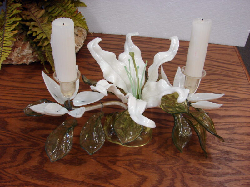 MCM Retro Lucite White Lily Flower Candle Holder Floral Arrangement, Moose-R-Us.Com Log Cabin Decor