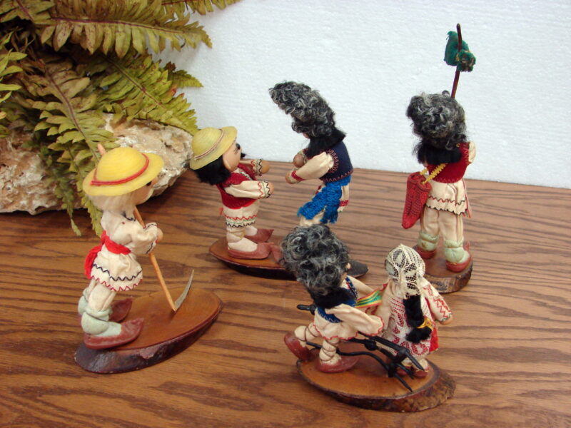 Vintage USSR Ukraine Traditional Costume Cloth Wool Doll Figurine 4 Piece Set, Moose-R-Us.Com Log Cabin Decor