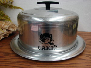 Vintage MCM West Bend Aluminum Locking Cake Carrier Storage