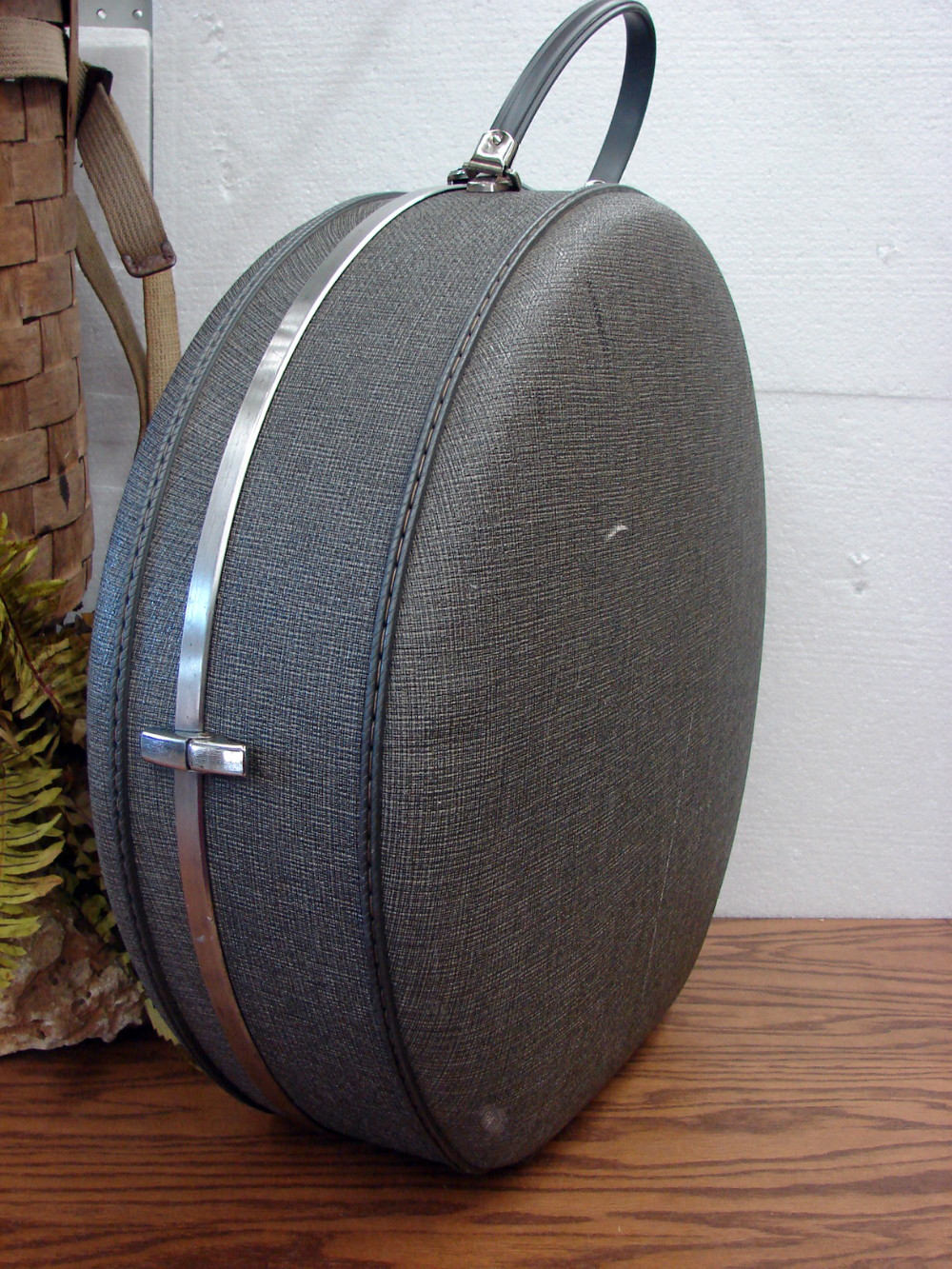 Vintage American Tourister Round Suitcase Luggage Tri-Taper Train