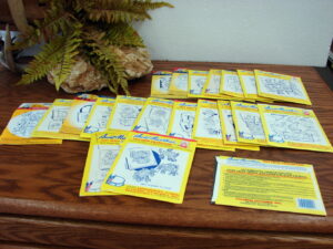 Aunt Martha's Hot Iron Transfer Stampings Embroidery Painting Wearable Art 21 Envelopes