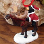 New Big Sky Carvers Bearfoots Bears Jeff Fleming Bear Claus Moose Ornament - Image 2