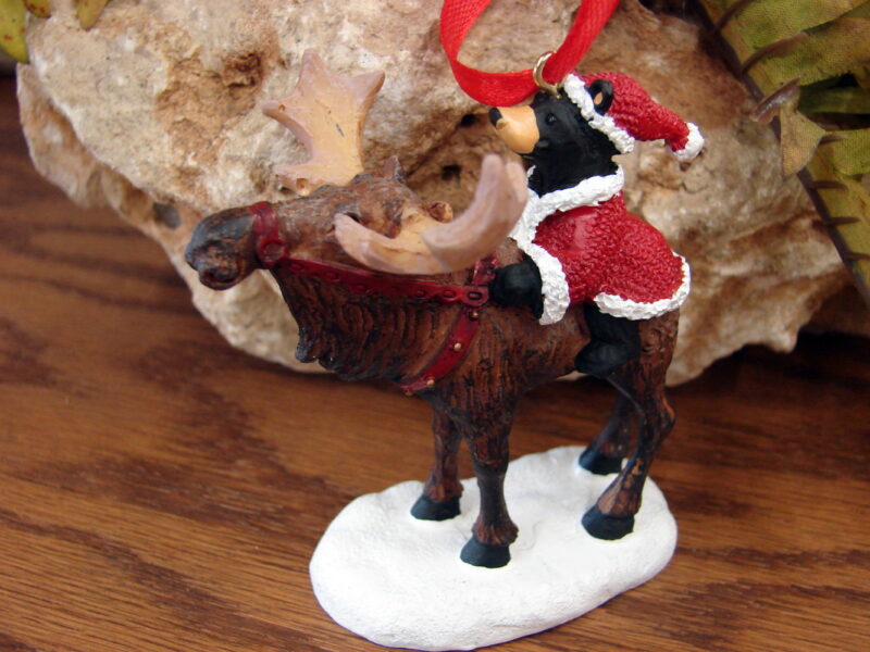 New Big Sky Carvers Bearfoots Bears Jeff Fleming Bear Claus Moose Ornament, Moose-R-Us.Com Log Cabin Decor