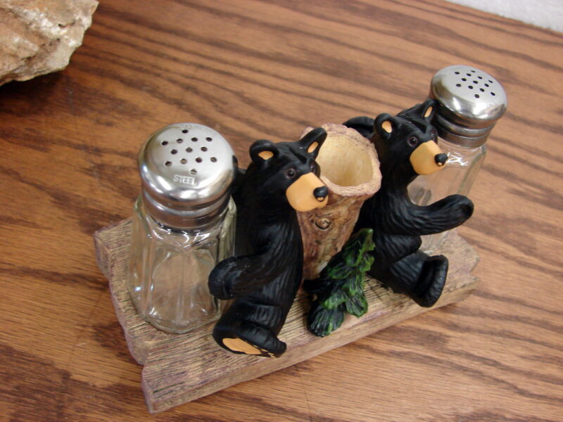 New Big Sky Carvers Bearfoots Bears Jeff Fleming Salt Pepper Toothpick Holder, Moose-R-Us.Com Log Cabin Decor