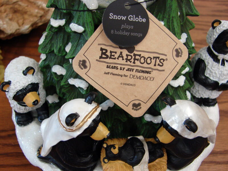 New Big Sky Carvers Bearfoots Bears Jeff Fleming Beartivity Musical Snow Globe, Moose-R-Us.Com Log Cabin Decor