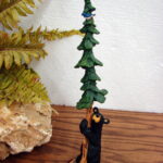 New Big Sky Carvers Bearfoots Bears Jeff Fleming Bluebird and Bear Pine Tree Figurine