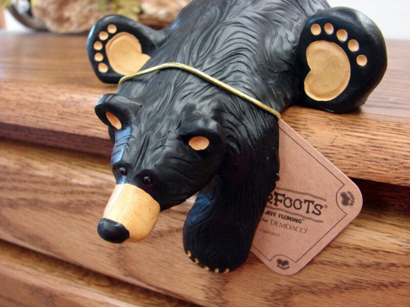 New Big Sky Carvers Bearfoots Bears Jeff Fleming Curious Bear Shelf Sitter, Moose-R-Us.Com Log Cabin Decor