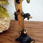 New Big Sky Carvers Bearfoots Bears Jeff Fleming Honey Tree Figurine
