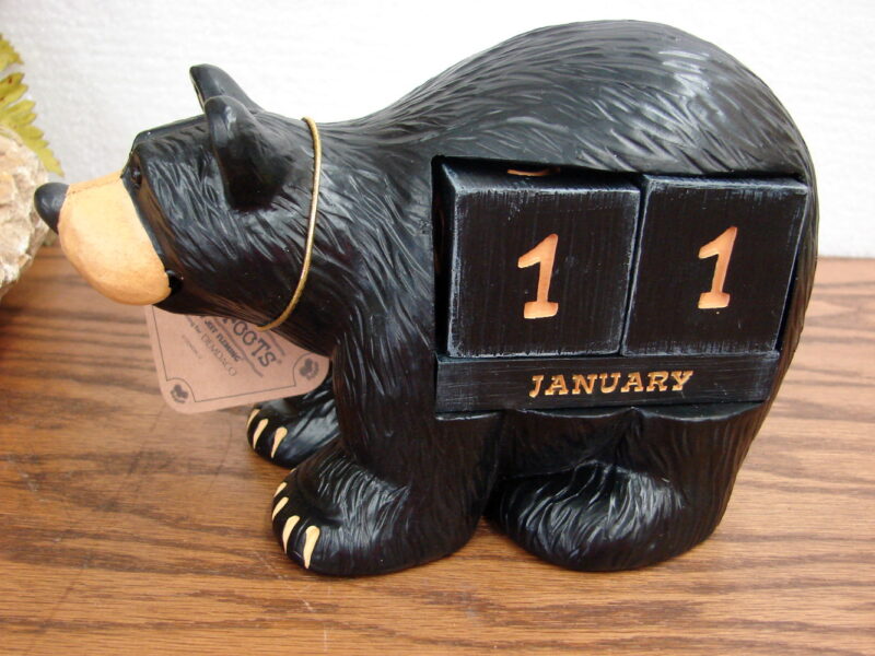 New Big Sky Carvers Bearfoots Bears Jeff Fleming Looking Forward Perpetual Calendar, Moose-R-Us.Com Log Cabin Decor