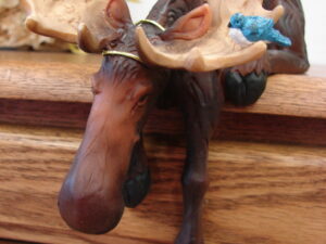 New Big Sky Carvers Bearfoots Bears Jeff Fleming Moose Shelf Sitter Figurine
