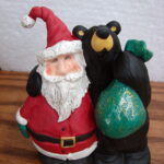 New Big Sky Carvers Bearfoots Bears Jeff Fleming Santa's Buddy Bear Figurine