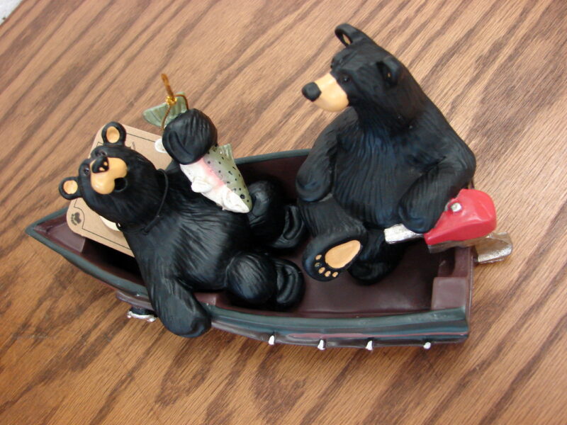 New Big Sky Carvers Bearfoots Bears Jeff Fleming SS Goodlife Black Bear Fishing Boat, Moose-R-Us.Com Log Cabin Decor