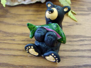 New Big Sky Carvers Bearfoots Bears Jeff Fleming Tiny Cub w/ Fish Mini Figurine