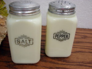Vintage McKee Custard Glass Art Deco Oversized Range Salt Pepper Shakers