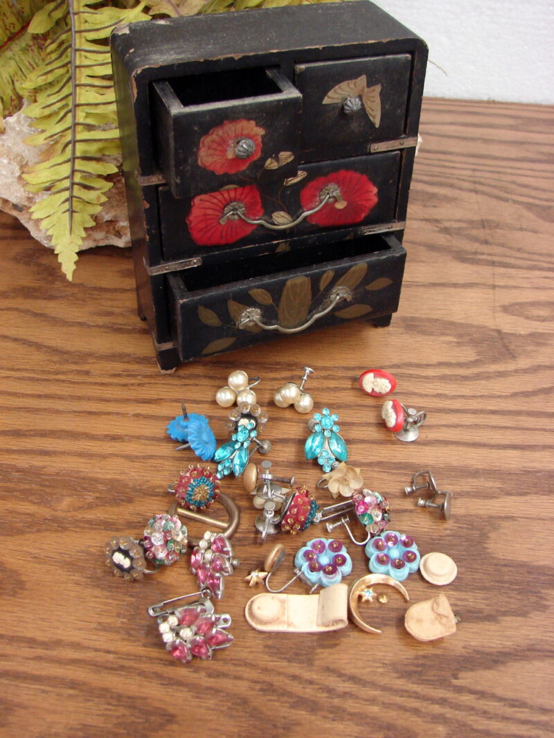 Antique Miniature Wood Salesman Sample Trunk Dresser Vintage Jewelry, Moose-R-Us.Com Log Cabin Decor