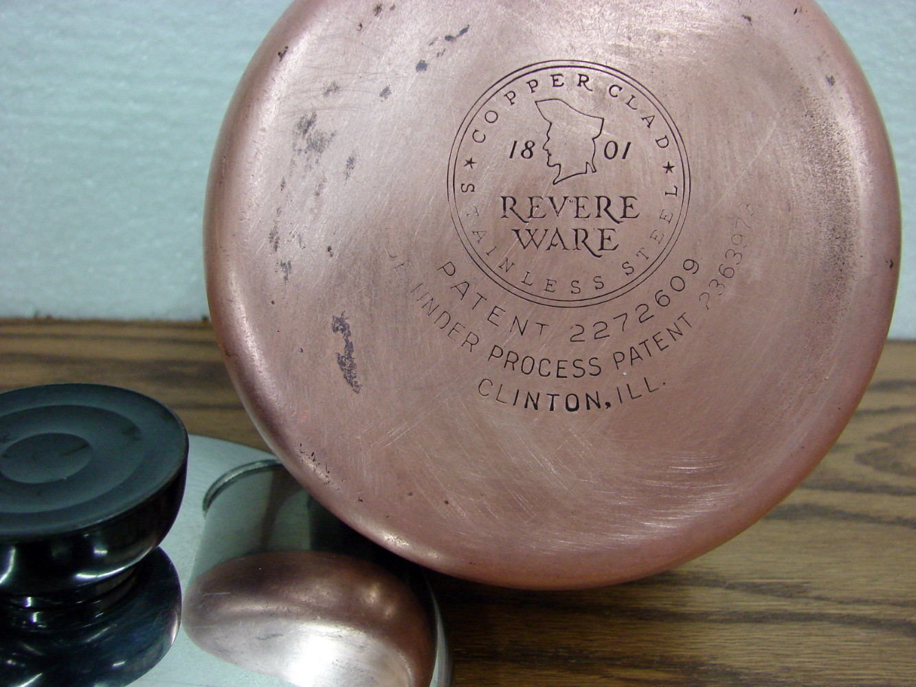 Vintage Copper Bottom Revere Ware 3/4 Quart Sauce Pan w/ Lid - Image 2
