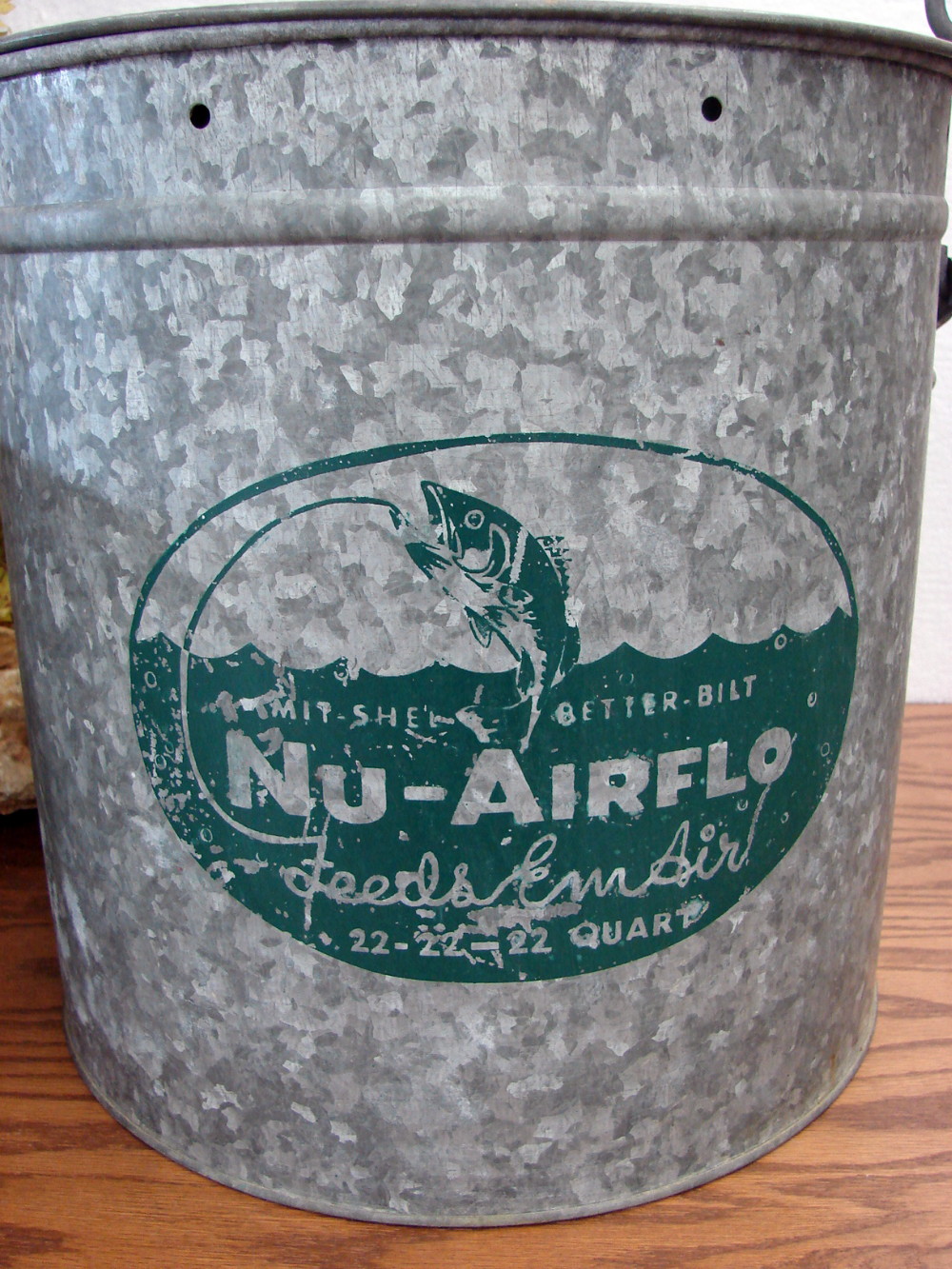 Vintage Massive Galvanized Tin Nu-Airflo Minnow Bucket Complete 22 Quart