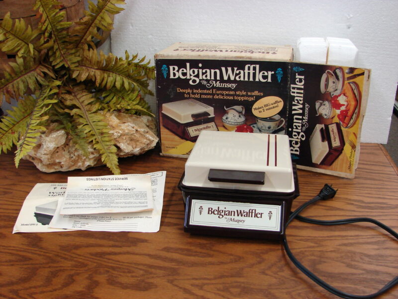 Vintage Belgian Waffler by Munsey Electric Waffle Maker w/ Box Instructions, Moose-R-Us.Com Log Cabin Decor