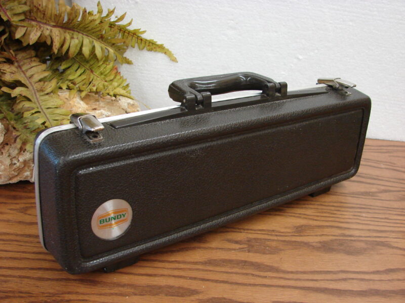Bundy Selmer Flute w/ Cleaning Rod Case Nice #445011, Moose-R-Us.Com Log Cabin Decor