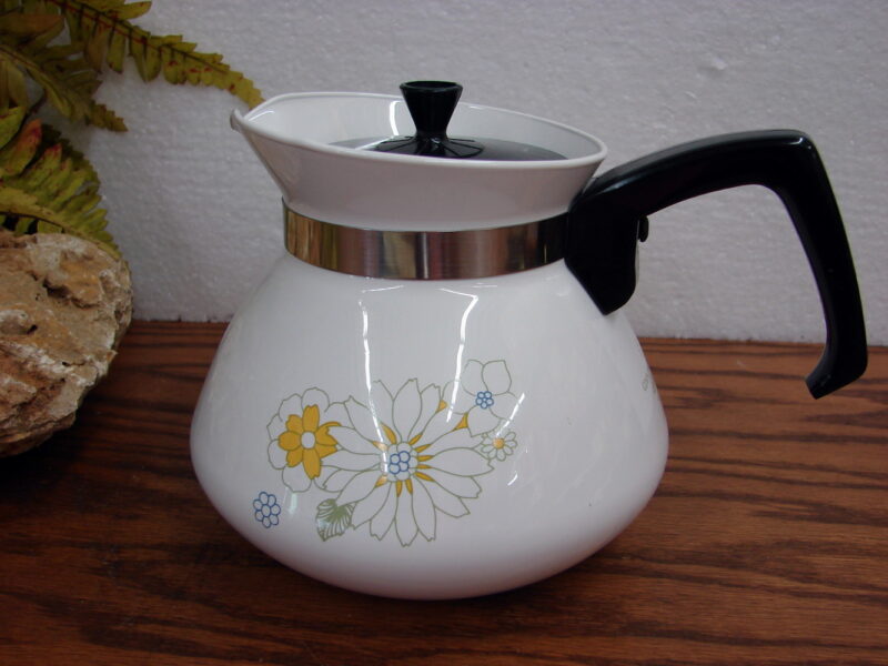 Vintage Corning Ware USA Floral Bouquet Yellow Blue Floral Accessories, Moose-R-Us.Com Log Cabin Decor