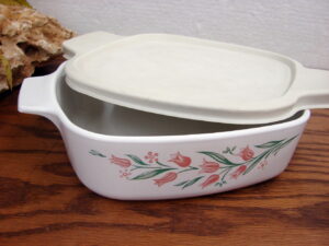 Corning Ware Rosemarie Rose Pink Tulip Corelle 1 Liter Casserole w/ Storage Lid