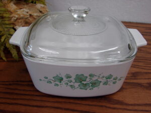 Corning Callaway Green Ivy Corelle Casserole w/ Pyrex Lid 1 1/2 Quart
