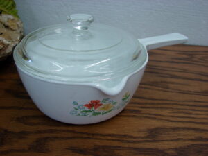 Vintage Corning Ware Corelle Autumn Meadow P-89 Small Sauce Pan w/ Spout and PYREX Lid