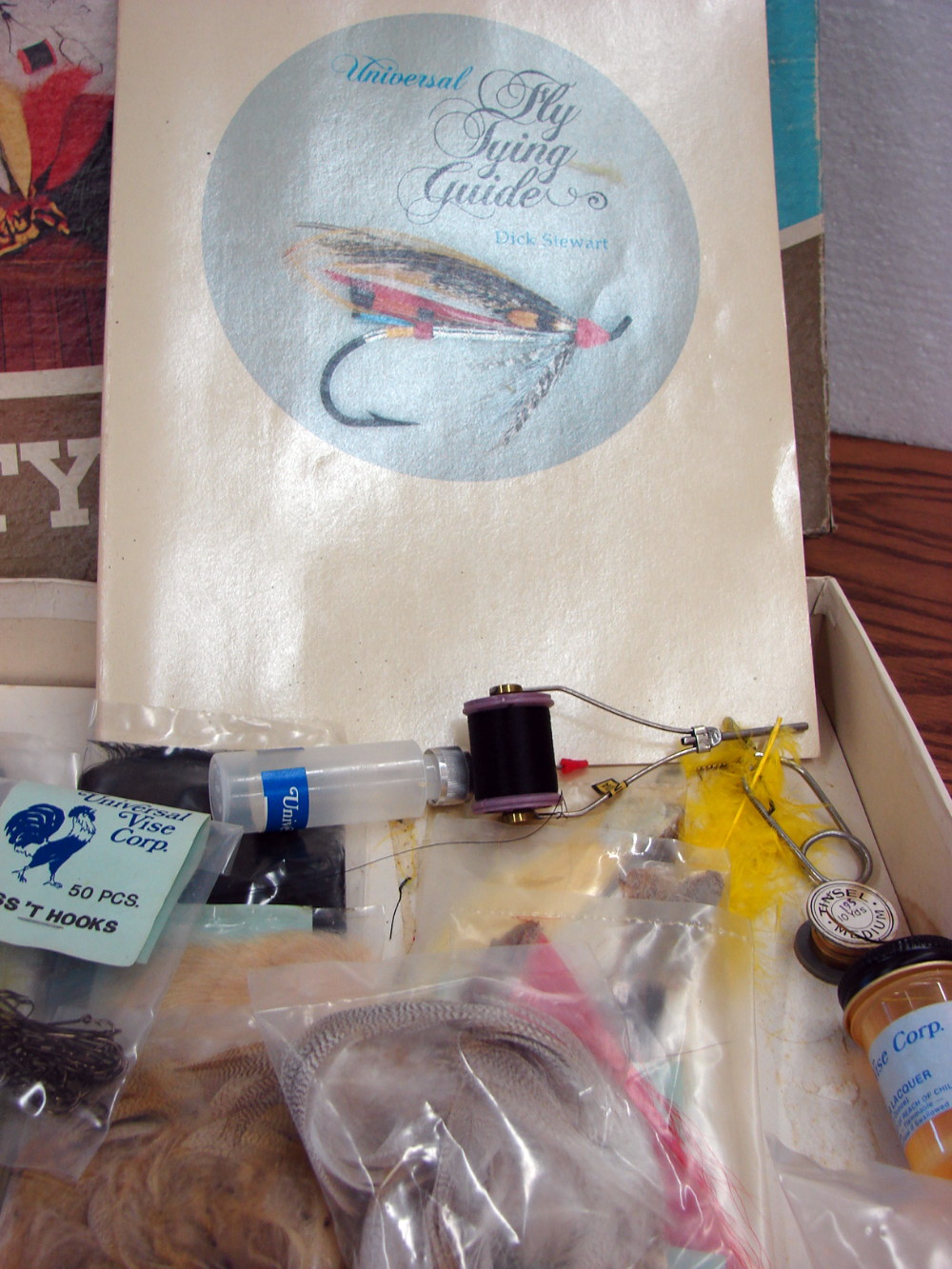 Vintage Universal Vise Corp Fly Tying Kit Professor 3 - Moose-R-Us