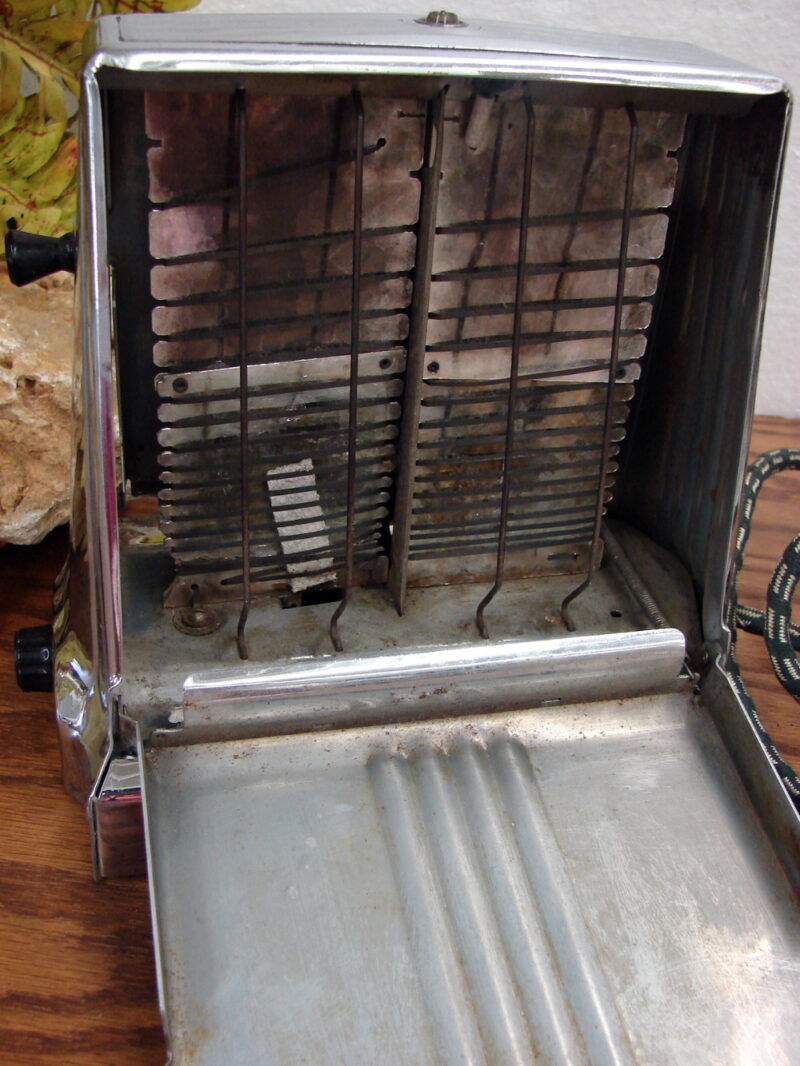 1930&#8217;s Antique GE Toaster Chrome Flip Door Bell Alarm Hotpoint #129T42, Moose-R-Us.Com Log Cabin Decor