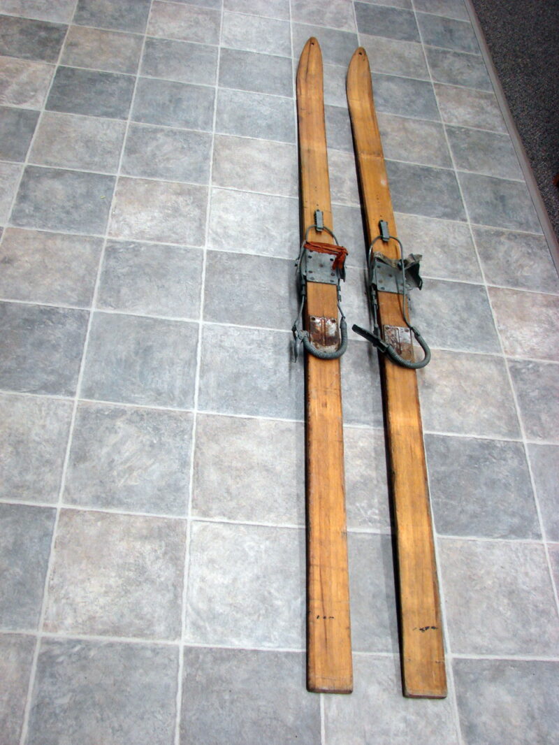 Vintage Northland Hickory Wood Snow Skis  w/ Bindings Wooden Wall Hangers, Moose-R-Us.Com Log Cabin Decor