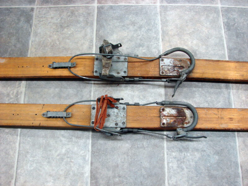 Vintage Northland Hickory Wood Snow Skis  w/ Bindings Wooden Wall Hangers, Moose-R-Us.Com Log Cabin Decor