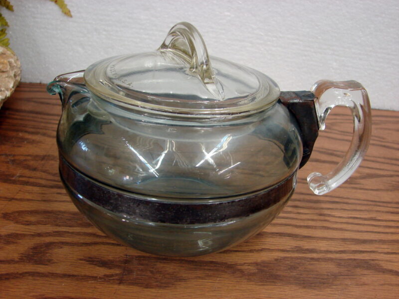 Vintage PYREX 8126 Green Stamp Flameware Blue Glass 6 Cup Teapot Tea Pot Fin Lid, Moose-R-Us.Com Log Cabin Decor
