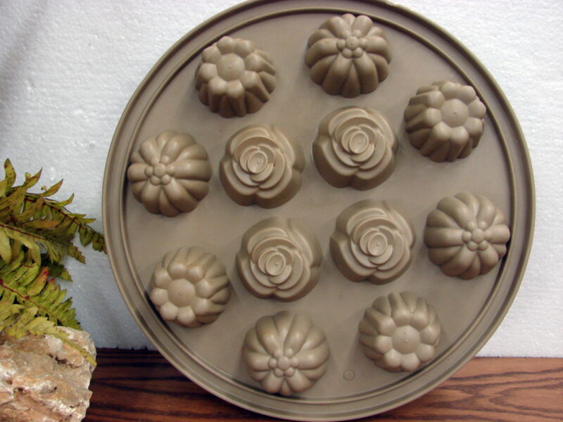 Pampered Chef Silicone Rose Flower Round Floral Cupcake Baking Mold, Moose-R-Us.Com Log Cabin Decor