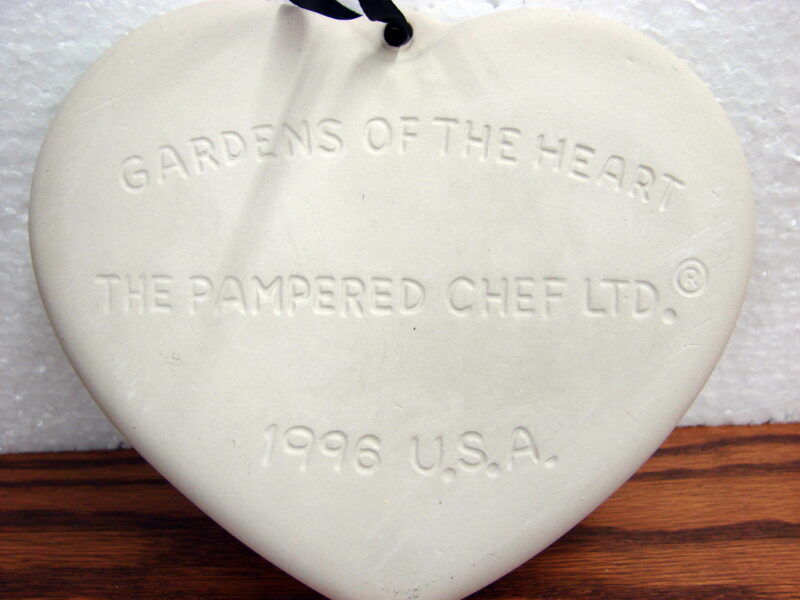 Pampered Chef Garden of the Heart 1996 Family Hertitage Stoneware Mold, Moose-R-Us.Com Log Cabin Decor