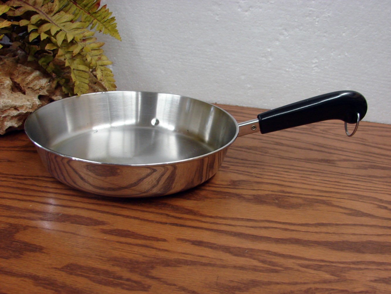 Professional Quality Revere Ware Tri-Ply Disc Stainless Steel 9" Skillet Fry Pan - Image 3