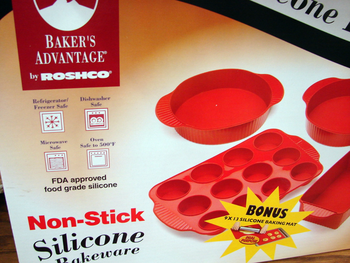 Baker's Advantage® Roshco® 5 PC Non-Stick Red Silicone Bakeware Baking Set  -  Log Cabin Decor