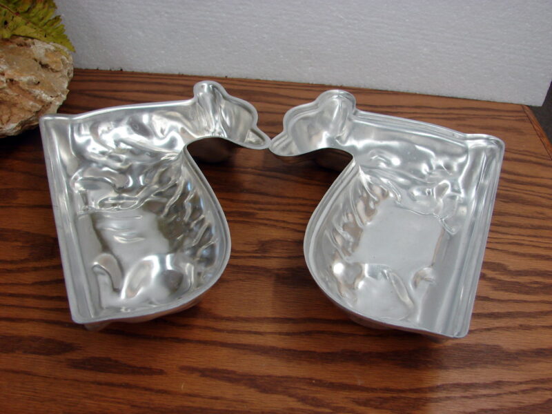 Nordic Ware Lamb Sheep 2 Part Cake Mold Easter Spring Aluminum Baking Mold, Moose-R-Us.Com Antiques Collectibles Log Cabin Decor