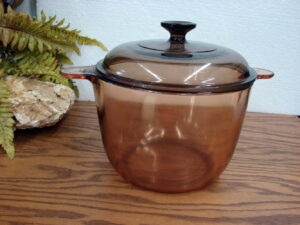 Vintage PYREX Amber Brown Vision 3.5 Liter Dutch Oven Stock Pot w/ Matching PYREX Lid