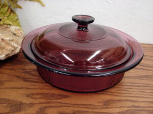 Vintage PYREX Glass Visions Cranberry 1.5 Qt Ribbed Round Casserole w/ Matching Lid