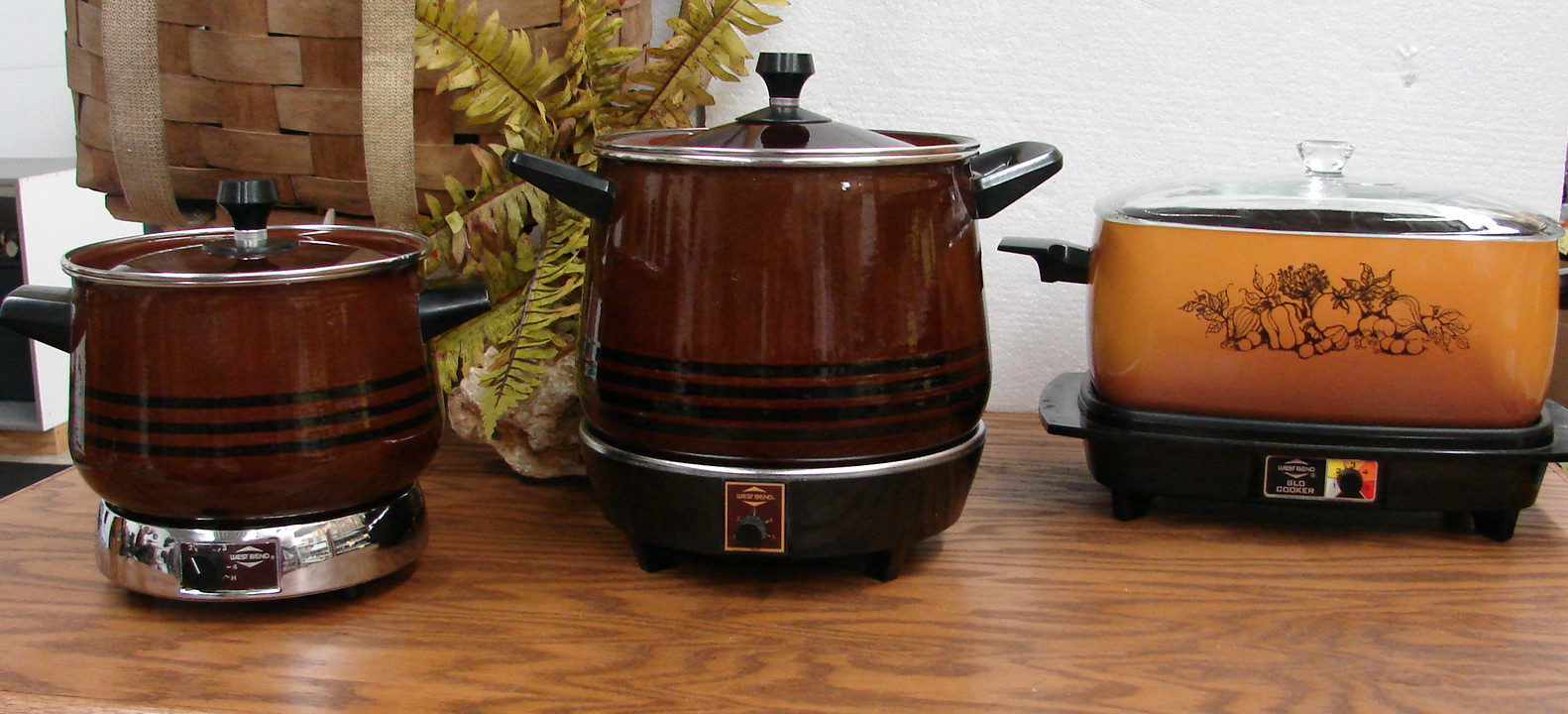 Vintage West Bend Slow Cooker Bean Pot Crockpot MCM Small Appliance -   Log Cabin Decor